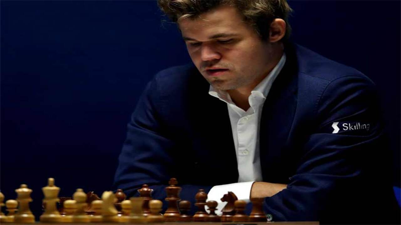 Nakamura beats Carlsen on day one of the Magnus Carlsen Chess Tour Finals