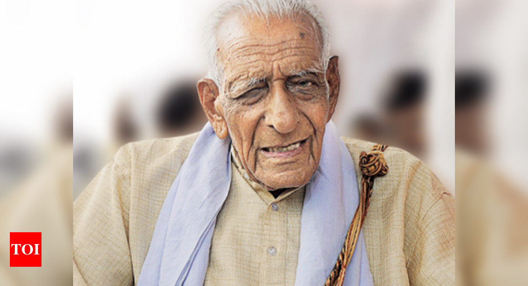 Doreswamy, Gandhian & freedom fighter, dies at 103