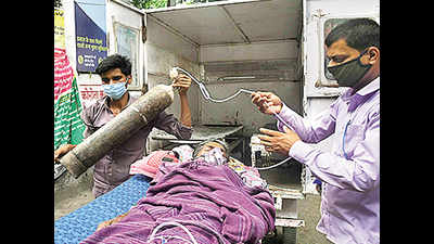 Bihar: Risking life and limb, doctors continue battle against Covid