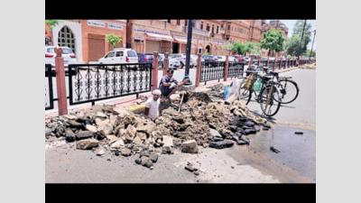 Chaura Rasta water pipe damage hits 4,000 residents in Jaipur