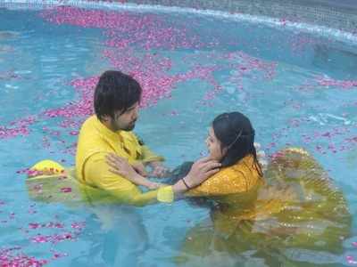 Sasural Simar Ka 2 actors Avinash Mukherjee and Radhika Muthumkar shoot in a swimming pool for 3 hours for a perfect shot