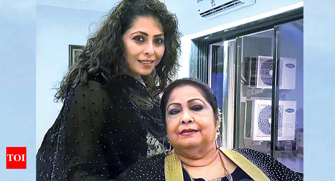 Geeta Kapur: Doctors had given my mother three days to live in 2019 but God  gave me one-and-a-half years more to live with her: Geeta Kapur on her  mother's demise | -