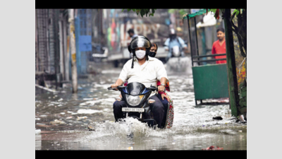 Cyclone Yaas leaves seven dead in Bihar, floods low-lying areas