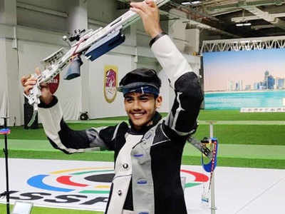 European Championship: Aishwary Tomar continues good form in men's 3P