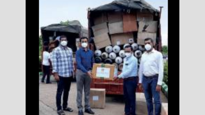 Telangana cop sends supplies to Karnataka district hospitals