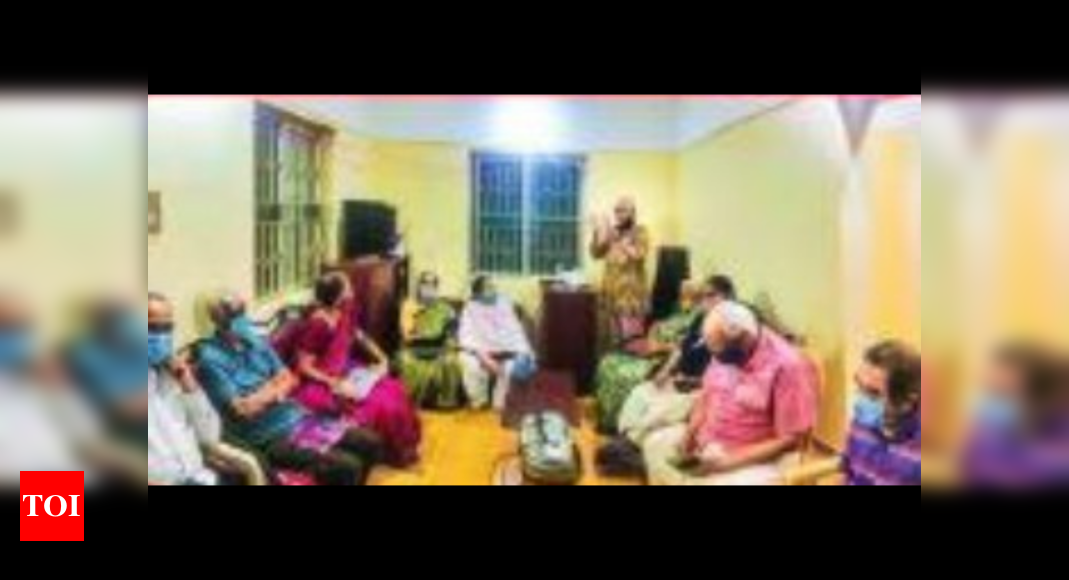 elderly-from-tamil-nadu-care-home-take-internet-by-storm-via-podcasts