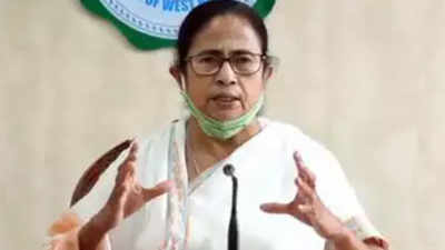 Mamata asks CMs to raise voice against 'autocratic Centre'