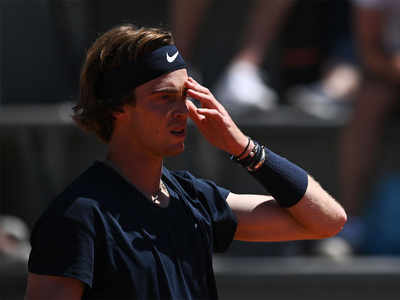 Andrey Rublev knocked out in French Open first round