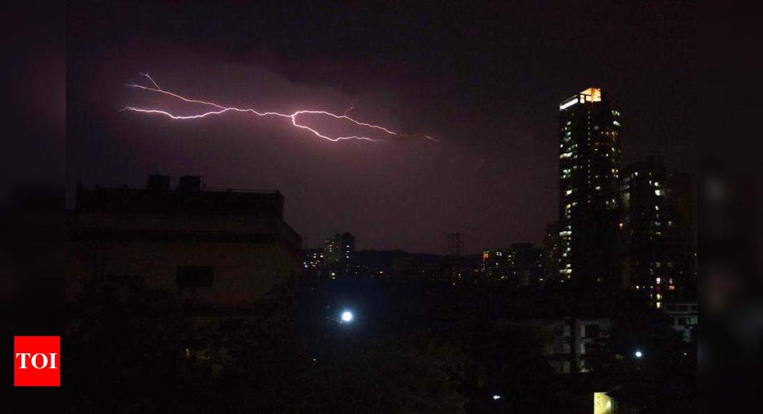 Mumbai weather: Lightning, rain with gusty wind likely today | Mumbai ...