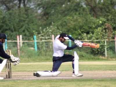 Mitra Gadhvi posts his 'ME' time pictures from the cricket field