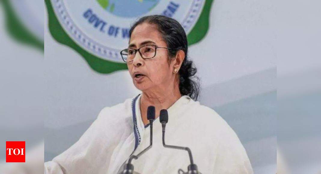 Centre’s vax time frame a ‘hoax’: Mamata Banerjee