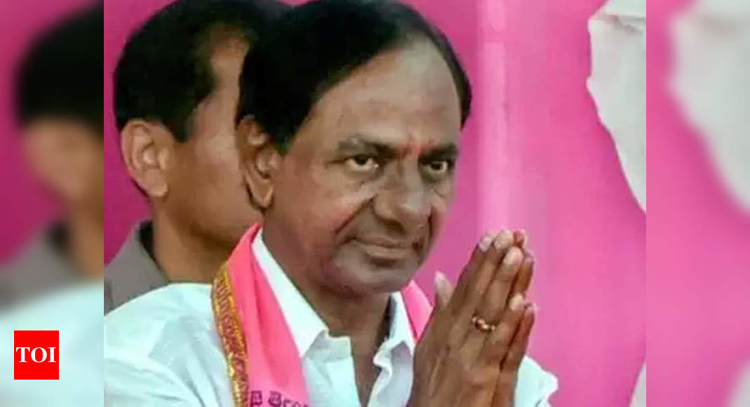 Telangana CM plans reshuffle of top officials