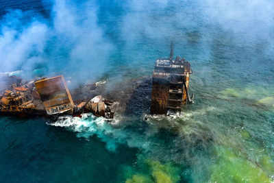 Sri Lankan officials brace for oil spill from sinking ship