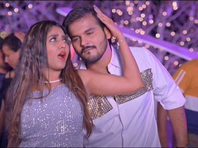 Arvind Akela Kallu's new dance number 'Mijaj Sankawelu' is out!