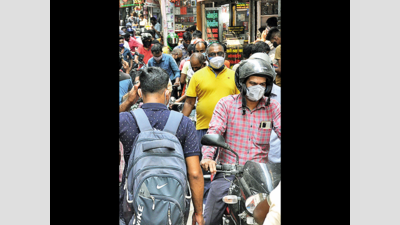 Three days on, shops continue to record minimal footfall in Patna