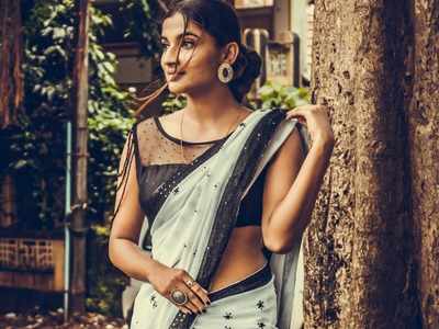 Saree shape wear: A leg-shaping underskirt for replacing traditional petticoats