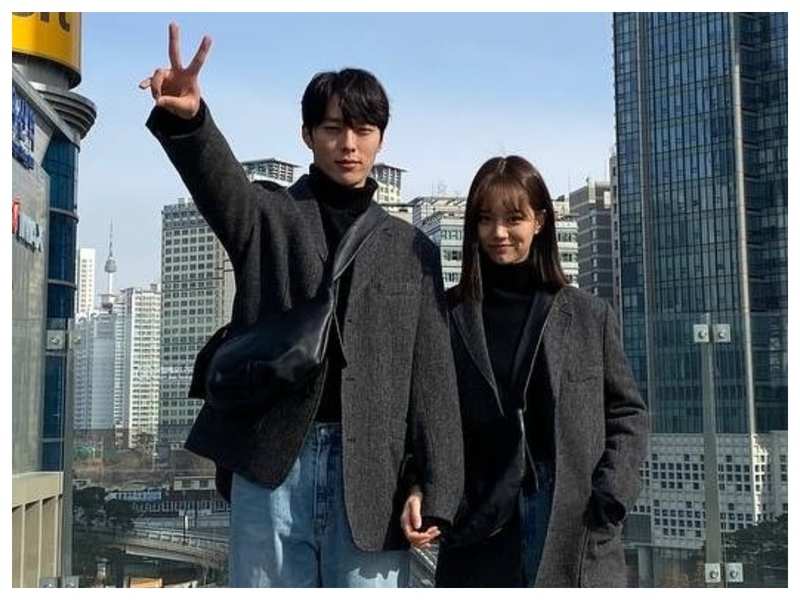 Ryu Jun Yeol and Girl's Day band member Hyeri put breakup rumours to rest,  head out on a quiet date - Times of India