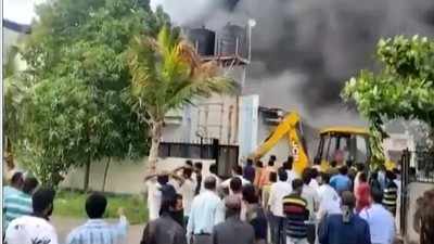 Pune chemical factory fire: 15 women among 17 charred to death in fire at  industrial plant near Pune | Pune News - Times of India