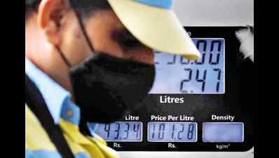 100th hike in price of fuels in Mumbai since lockdowns began