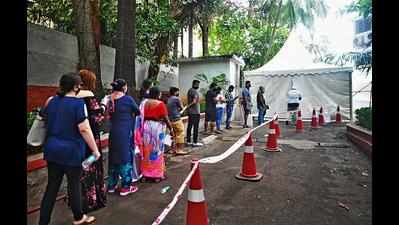 Pali Hill residents hire event company to give 1,000 jabs
