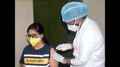 People from Delhi-NCR travelling 200 kms to get Covid vaccination, says Agra hospital