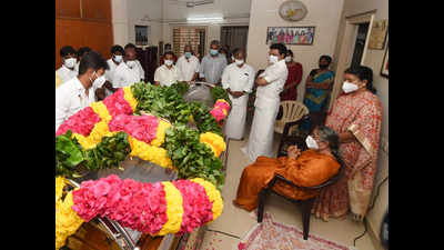 ‘Voice’ of megastars of Tamil Nadu politics, K Sornam, falls silent