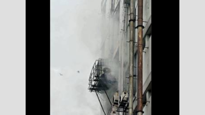 Kolkata: Fire in Park St high-rise, employees evacuated