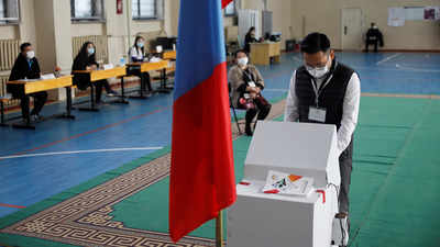 Mongolians begin voting for president amid Covid-19 pandemic