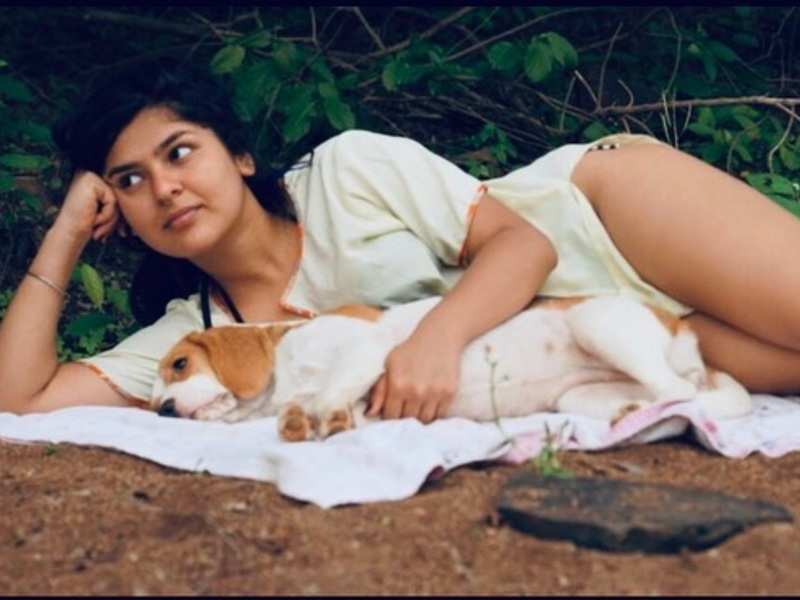 Taarak Mehta S Nidhi Bhanushali Is Camping In The Wild In Bikini Breezy Kaftan And Shorts See