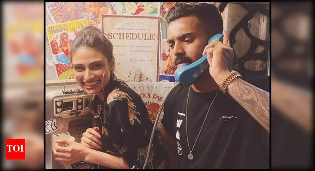 Aati kya Khandala?' Athiya Shetty to wed her Man-of-the-Match KL Rahul (Jan  21 to 23)! - CineBlitz