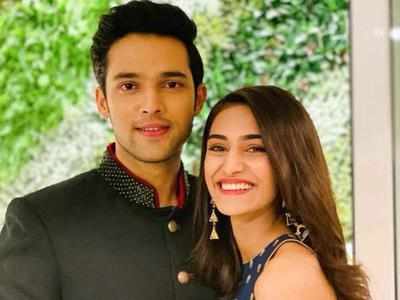 Erica Fernandes mimics her Kasautii Zindagii Kay co-star Parth Samthaan in video call with Pooja Banerjee and Shubhaavi Choksey
