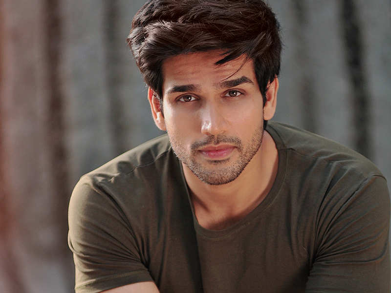 Mr Supranational Asia Oceania 17 Altamash Faraz To Make His Acting Debut With A Tv Show Times Of India