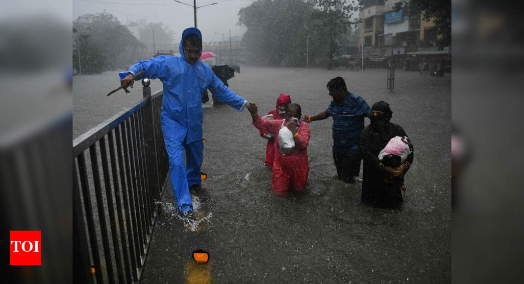 Fifteen NDRF teams deployed in Maharashtra in view of heavy rain ...