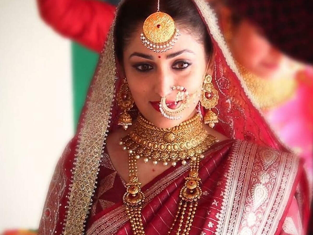 Yami Gautam looks like a stunning bride in latest pictures from her wedding with Aditya Dhar