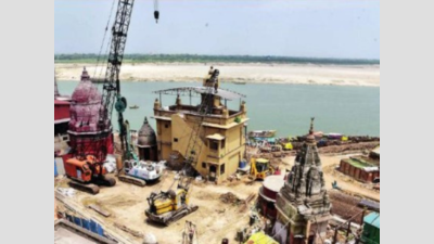 River scientist questions building spur, canal in Ganga in Varanasi
