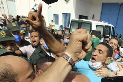 Algeria elects parliament amid 'repression' of protest movement