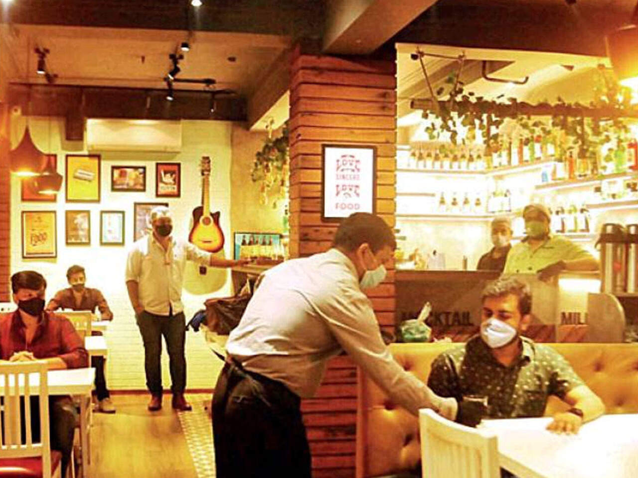 Mumbai: Restaurants, bars demand extended operating hours | Mumbai News -  Times of India