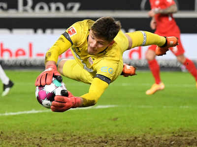Switzerland call up new goalkeeper in Euro squad after injury to Jonas Omlin