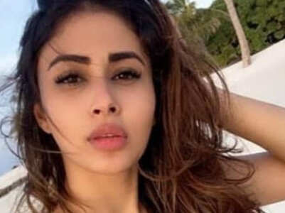 Mouni Roy uses these DIY beauty hacks