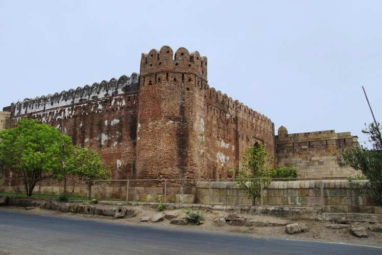 Incredible forts to visit in Gujarat | Times of India Travel