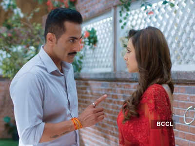 Anupamaa: Vanraj warns Kavya to maintain peace in the house and behave like a daughter-in-law