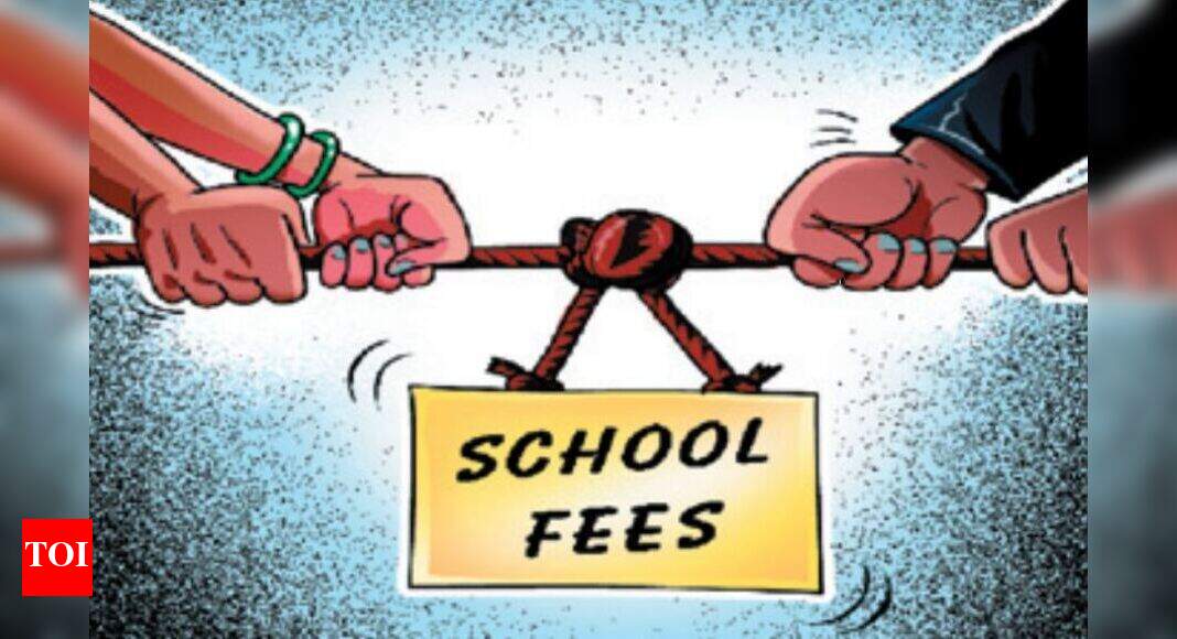 Karnataka: Extend fee cut for this year too, say parents