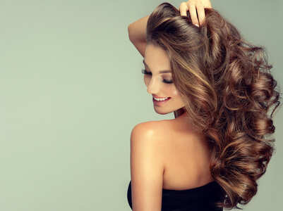 Home-made hair oils for bouncy hair
