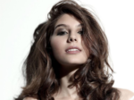 Meet Elnaaz Norouzi, the gorgeous Iranian beauty...