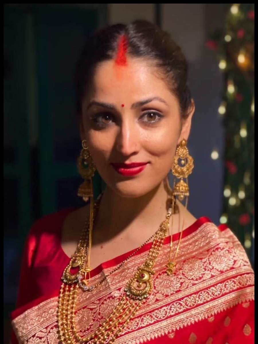 Bollywood actresses who wore a saree on their wedding day | Times of India