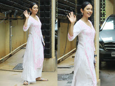 Rakul Preet's simple chikan kurta is beautiful