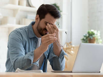 Do you have digital eye strain? Ways to combat it