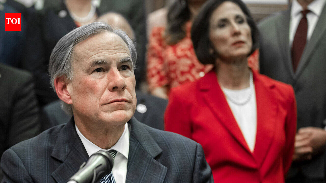 US: Texas will build its own border wall, says Governor
