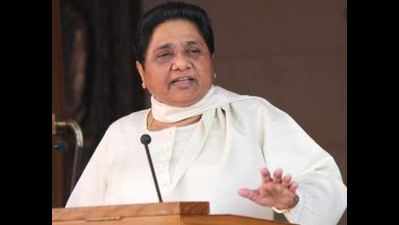 Uttar Pradesh: BSP chief Mayawati raps Samajwadi Party for cosying up to rebels