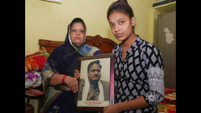 TOI Impact: Aid pours in for struggling Agra widow from viral image